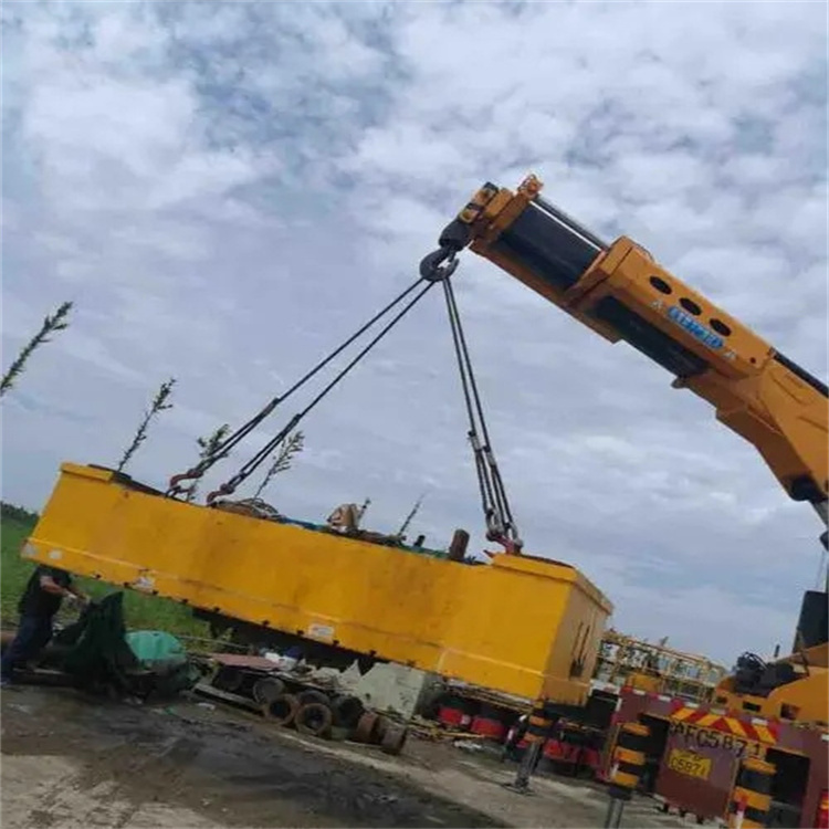 望城吊车吊集装箱需要多少钱