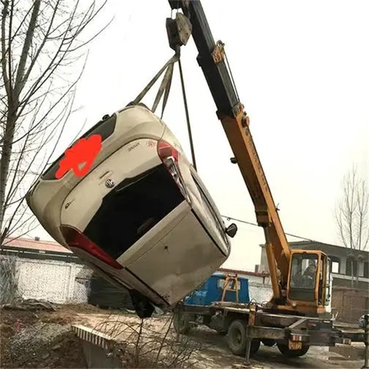 望城吊车救援小汽车怎么吊